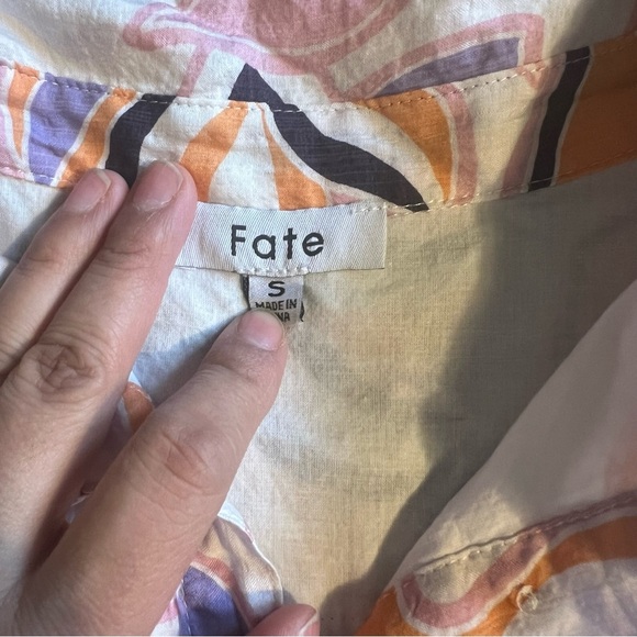 Fate Puffy Sleeve Button Down size S - Picture 5 of 7